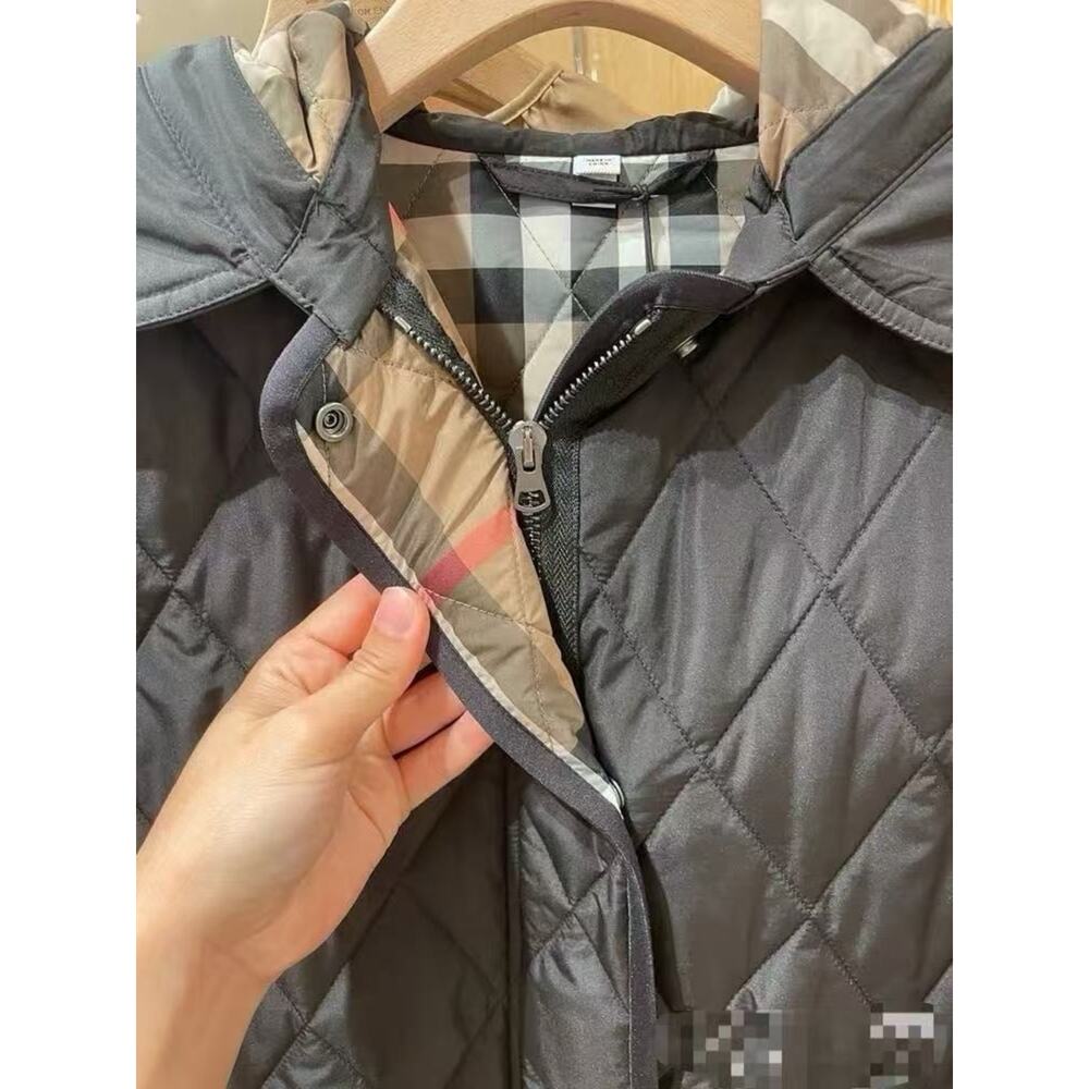 Burberry Diamond-Quilted Hooded Coat M - Picture 5 of 8